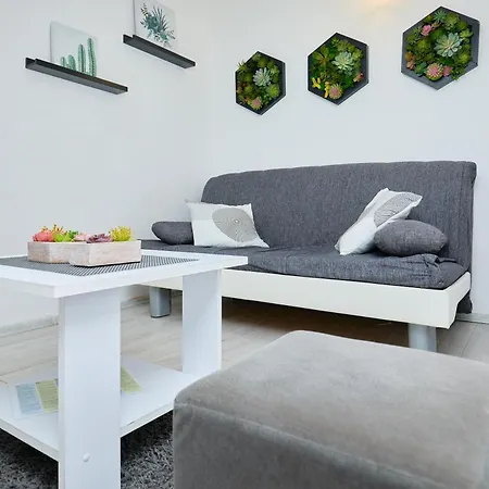 Apartment N&n *