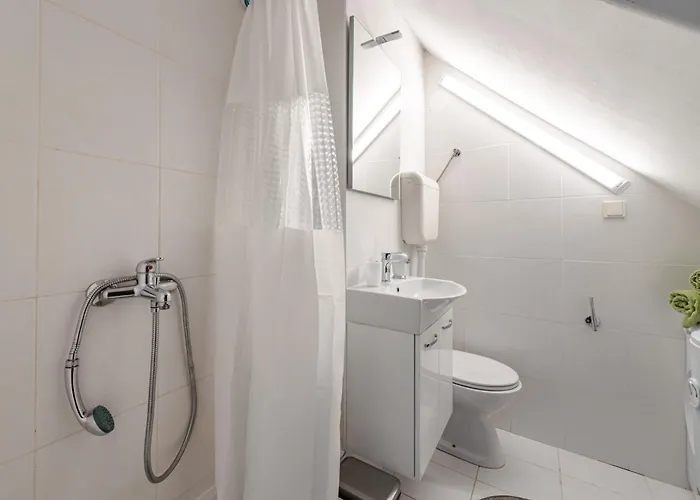 N&n *